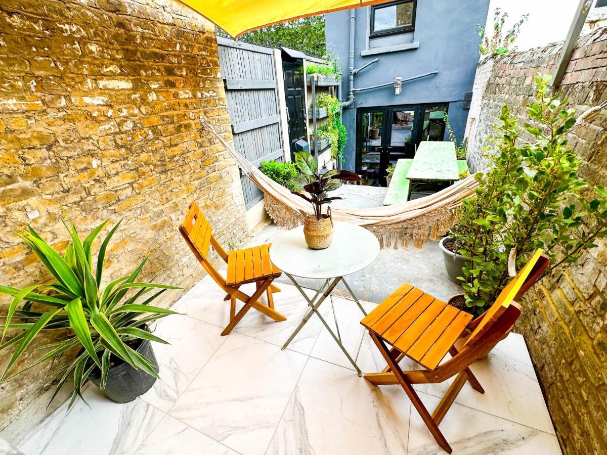 Modern Flat With King Bed, Garden & Outdoor Dining Apartment London Exterior photo